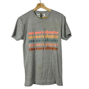 Boutique Gray One More Chapter Graphic Short Sleeve T-Shirt XS